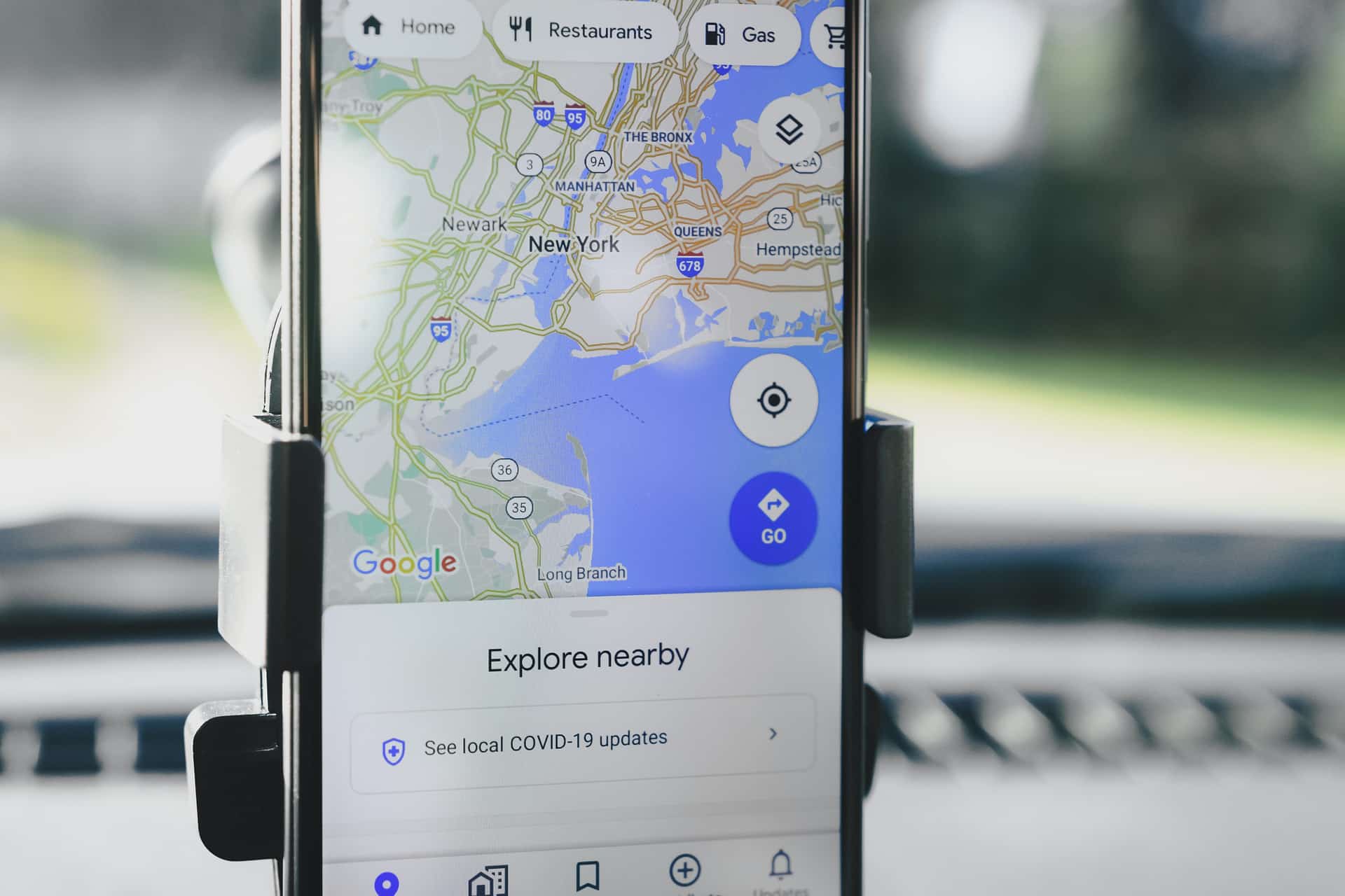 Comment activer le mode sombre de Google Maps sur Android ?