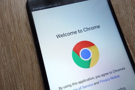 Pourquoi le navigateur Web Chrome de Google s’appelle-t-il Chrome ?