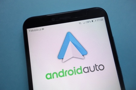 Android Auto s’attaque à CarPlay un écran partagé