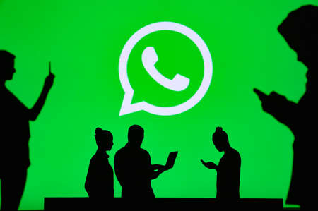 Pourquoi utiliser WhatsApp au lieu d’un texte ?