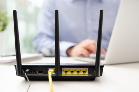 À quoi servent les ports Ethernet de mon système Wi-Fi Mesh ?