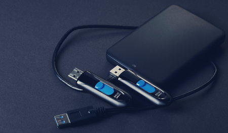 Clé USB ou disque dur externe : Lequel est le meilleur ?