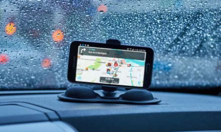 Comment ajouter Waze à Apple CarPlay