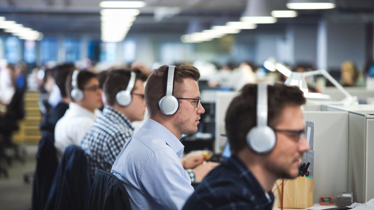 Centre d'appels avec casques
