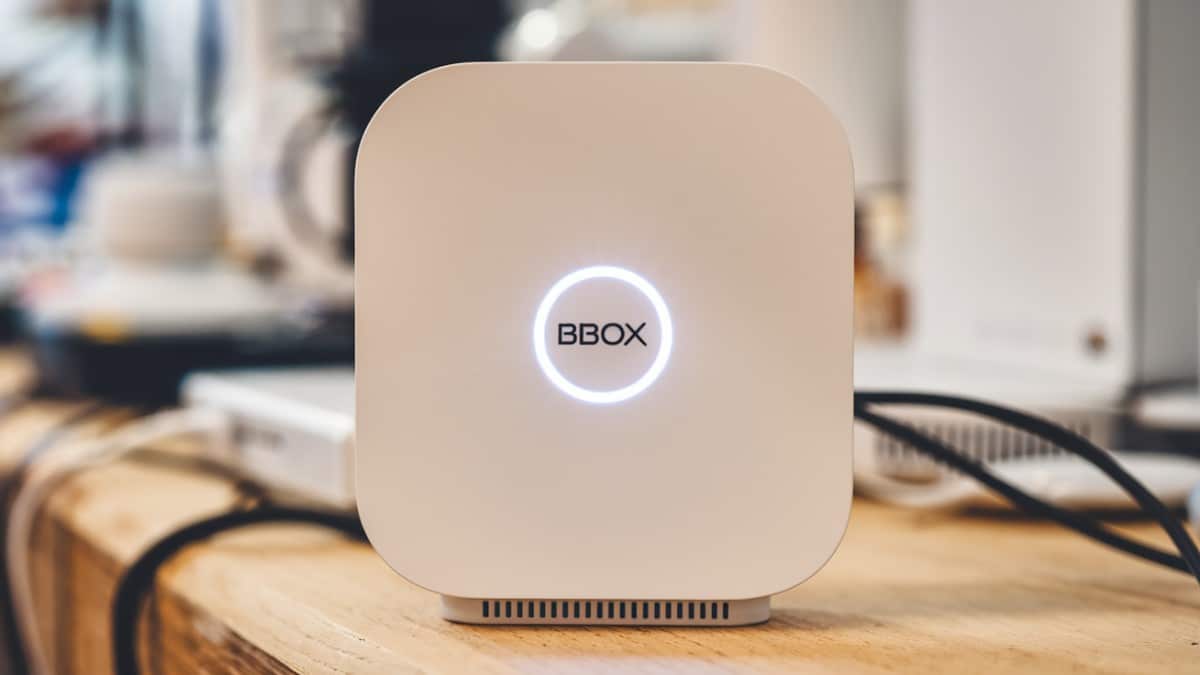 Modem internet Bbox blanc